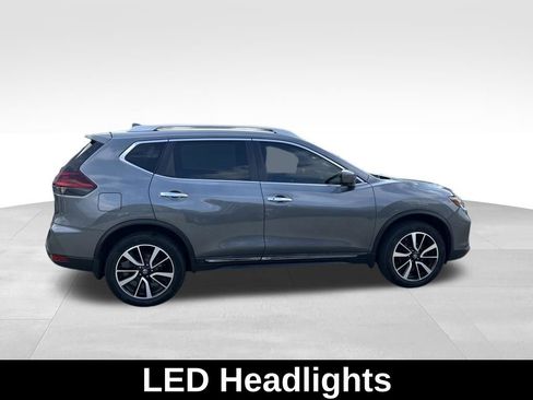 Used 2019 Nissan Rogue SL w/ Premium Package image 7