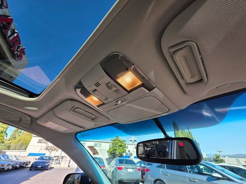 Used 2012 Subaru Legacy 2.5i Limited image 18