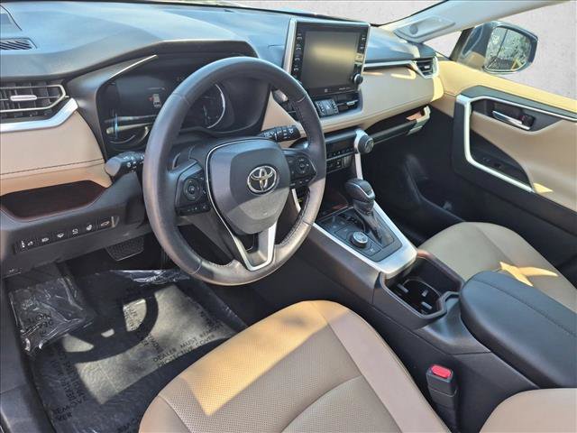 Used 2022 Toyota RAV4 Limited AWD/4WD image 10