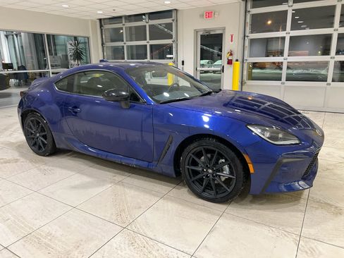 Used 2025 Toyota GR86 Premium w/ ALL Weather Mat Package (TMS) image 1