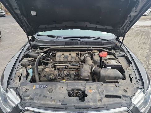 Used 2016 Ford Taurus SE image 27