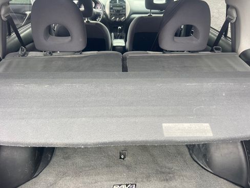 Used 2004 Toyota RAV4 4WD image 24
