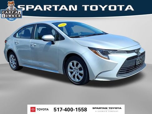 Used 2024 Toyota Corolla LE FWD image 4