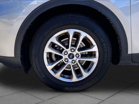 Used 2021 Ford Escape SE w/ Convenience Package FWD image 11