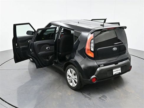 Used 2014 Kia Soul + image 38