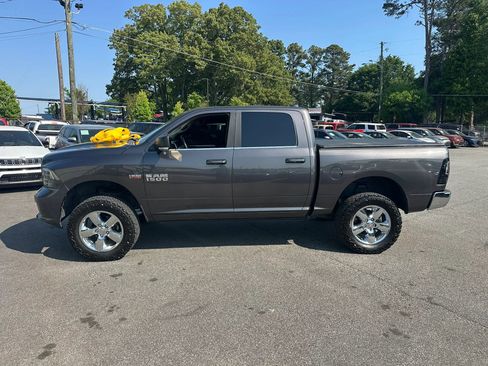 Used 2019 RAM 1500 Big Horn RWD image 6
