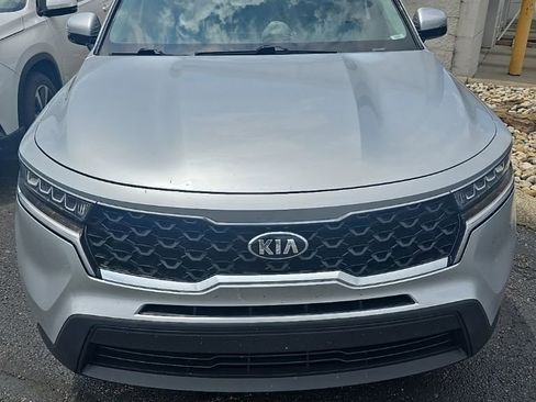 Used 2021 Kia Sorento LX FWD image 10