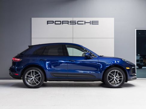 Certified 2026 Porsche Macan AWD/4WD image 8