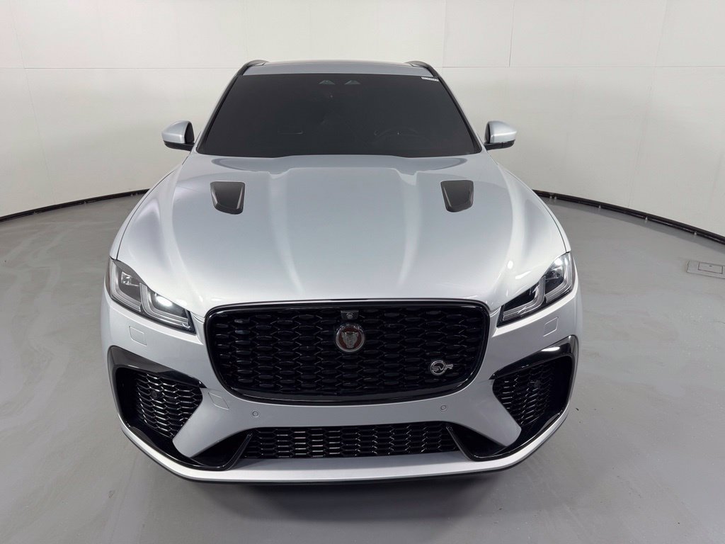 Used 2023 Jaguar F-PACE SVR AWD/4WD image 2