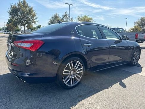 Used 2018 Maserati Ghibli RWD image 3