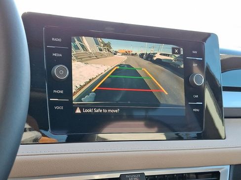 New 2026 Volkswagen Taos SEL image 18