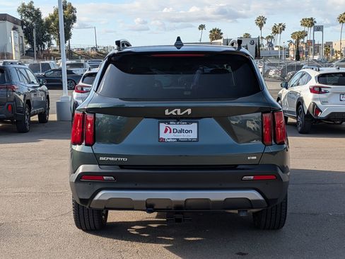 Used 2023 Kia Sorento SX Prestige AWD/4WD image 3