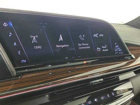 Certified 2022 Cadillac Escalade Premium Luxury w/ Performance Package image 27