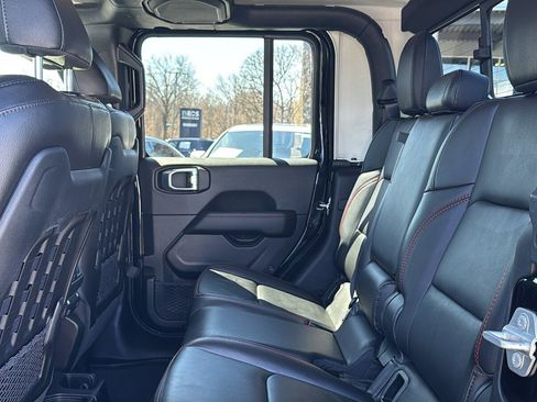 Used 2021 Jeep Gladiator Rubicon w/ LED Lighting Group AWD/4WD image 24