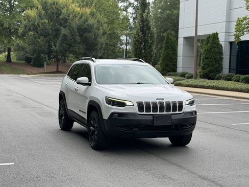 Used 2020 Jeep Cherokee Latitude AWD/4WD image 1