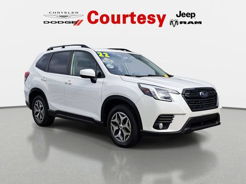 Used 2022 Subaru Forester Premium AWD/4WD image 1
