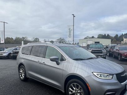 Certified 2021 Chrysler Pacifica Touring-L