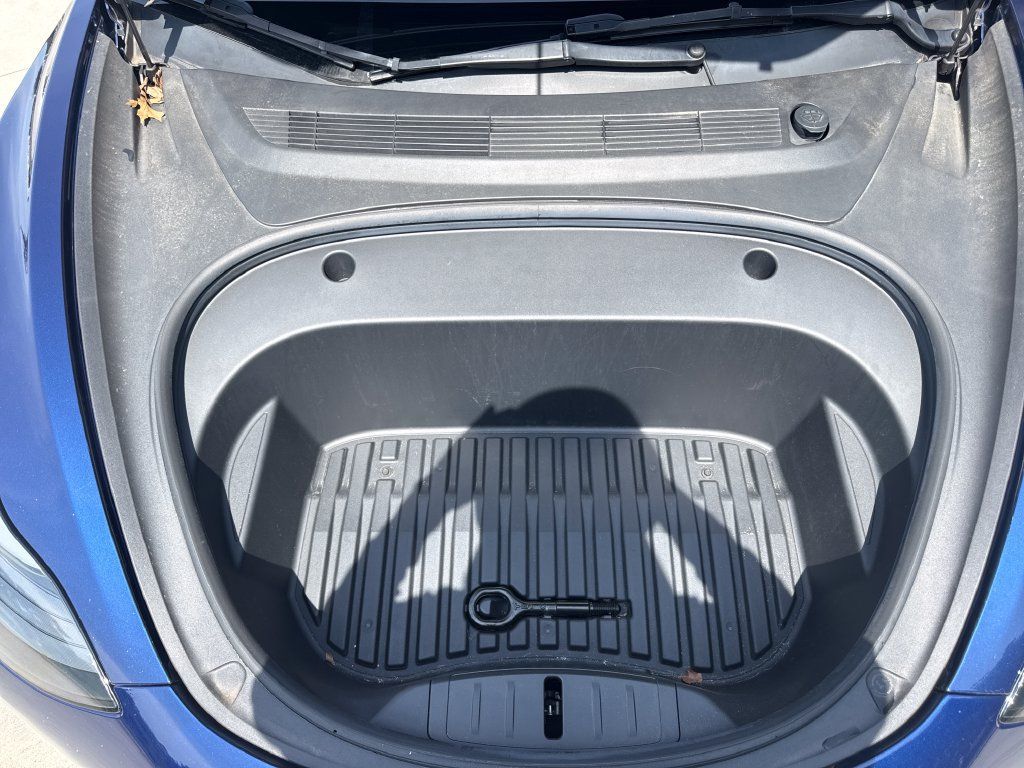 Used 2023 Tesla Model 3 Standard Range RWD image 36