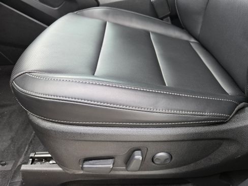 Used 2024 Kia Telluride S w/ S Sunroof Package FWD image 20