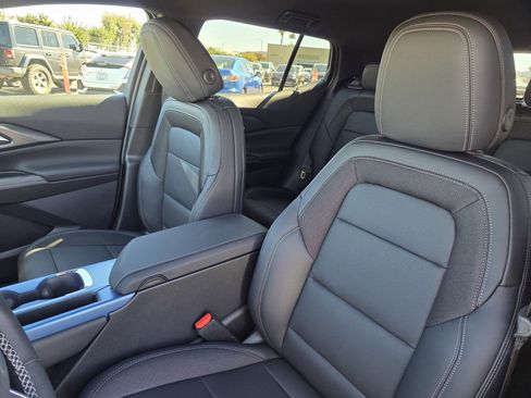 New 2026 Chevrolet Equinox EV LT w/ LPO, Blackout Package image 22