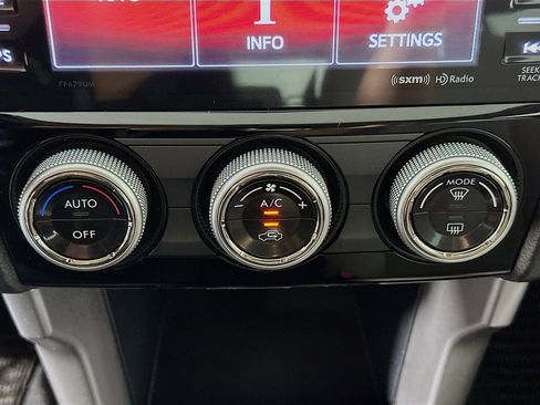 Used 2018 Subaru Forester 2.5i Premium w/ All-Weather Package image 22