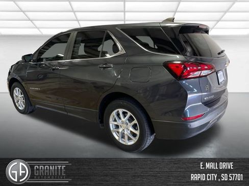 Used 2022 Chevrolet Equinox LT AWD/4WD image 4