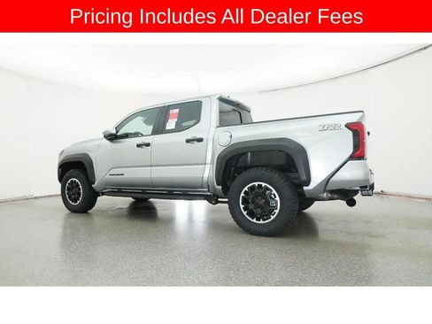 New 2025 Toyota Tacoma TRD Off-Road AWD/4WD image 39