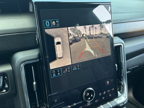 New 2026 GMC Yukon XL Denali w/ Sun & Power Step Package AWD/4WD image 15