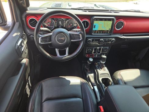 Used 2022 Jeep Gladiator Rubicon w/ LED Lighting Group AWD/4WD image 2