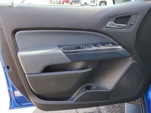 Used 2018 Chevrolet Colorado Z71 image 19