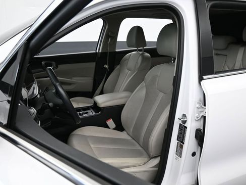 Used 2024 Kia Sorento S w/ Panoramic Sunroof Package FWD image 10