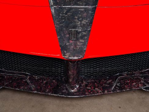 Used 2020 Ferrari 812 Superfast image 18