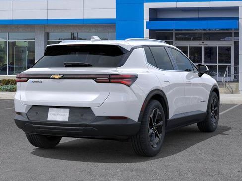 New 2026 Chevrolet Equinox EV LT FWD image 28