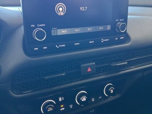 Certified 2023 Honda HR-V LX image 23