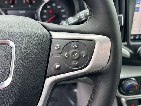Used 2024 GMC Terrain SLT w/ Infotainment Package II AWD/4WD image 21