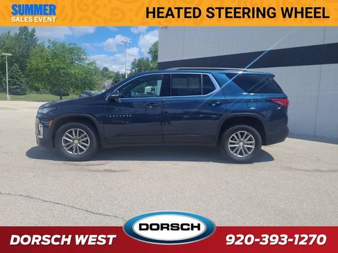 Used 2023 Chevrolet Traverse LT AWD/4WD image 3