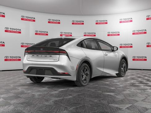 New 2026 Toyota Prius LE image 2
