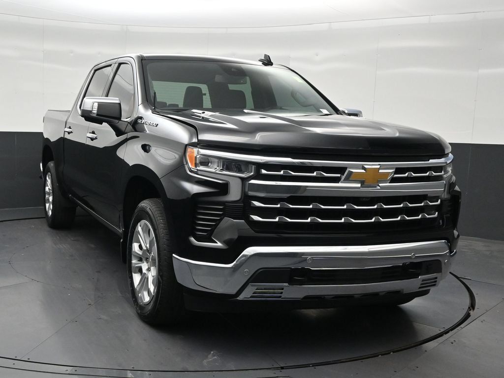 Used 2023 Chevrolet Silverado 1500 LTZ RWD image 8