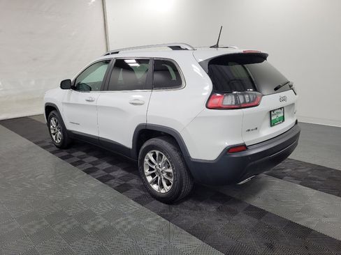 Used 2019 Jeep Cherokee Latitude Plus w/ Cold Weather Group image 3