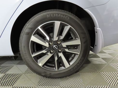 New 2025 Nissan Versa SV w/ Electronics Package FWD image 13