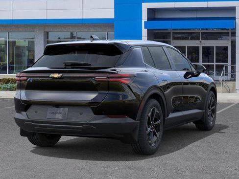 New 2026 Chevrolet Equinox EV LT image 4