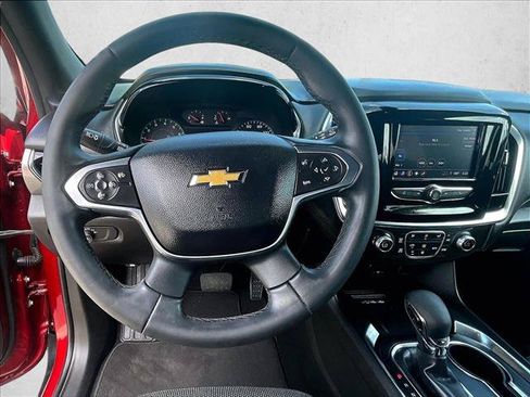 Used 2024 Chevrolet Traverse LT FWD image 7