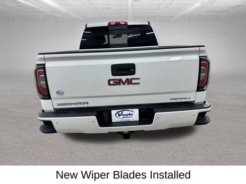 Used 2017 GMC Sierra 1500 Denali w/ Denali Ultimate Package AWD/4WD image 11