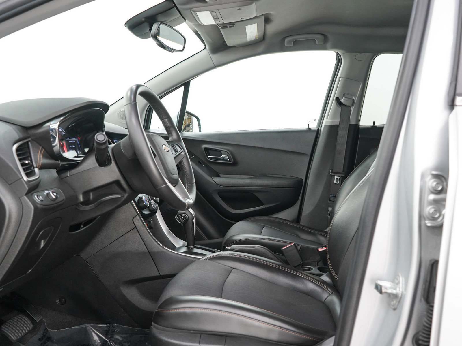 Used 2019 Chevrolet Trax LT w/ Driver Confidence Package AWD/4WD image 21