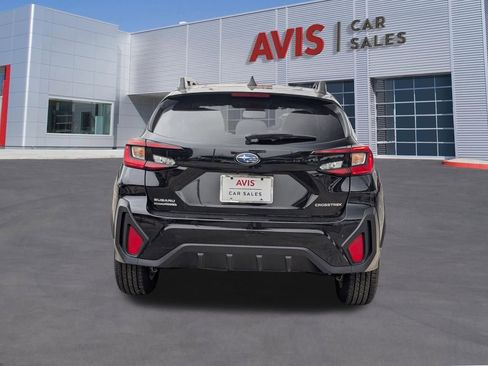 Used 2025 Subaru Crosstrek 2.0i Premium AWD/4WD image 5