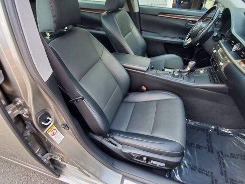 Used 2018 Lexus ES 350 w/ Premier Package FWD image 10