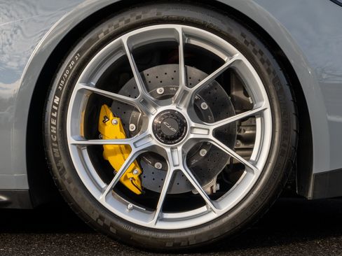 Certified 2024 Porsche 911 GT3 image 13