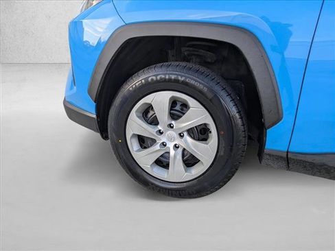 Used 2021 Toyota RAV4 LE image 22