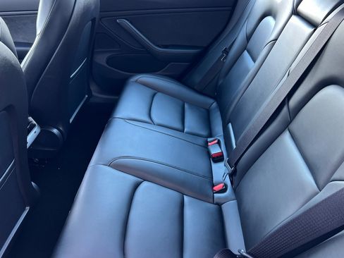 Used 2019 Tesla Model 3 Long Range image 12