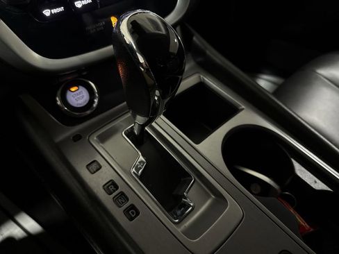 Used 2023 Nissan Murano SV image 16